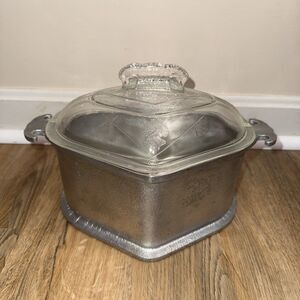 Guardian Service 2 Quart Hammered Aluminum Triangle Heart Pot with Glass Lid